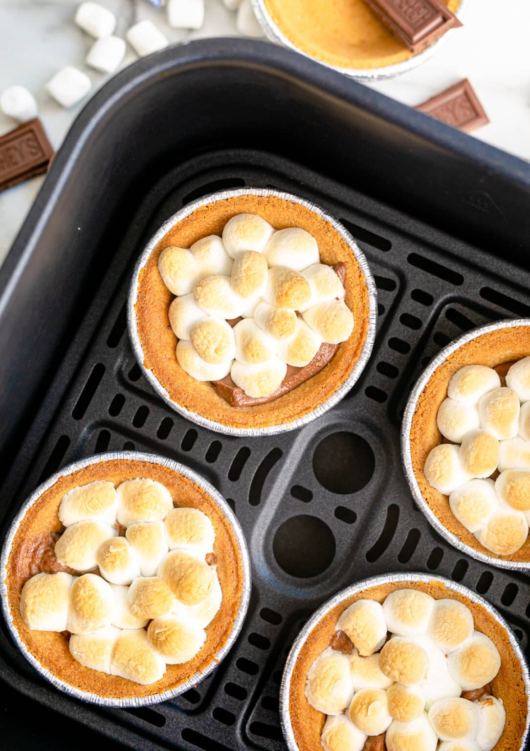 Air Fryer Mini S’mores Pies - My Air Fryer Kitchen