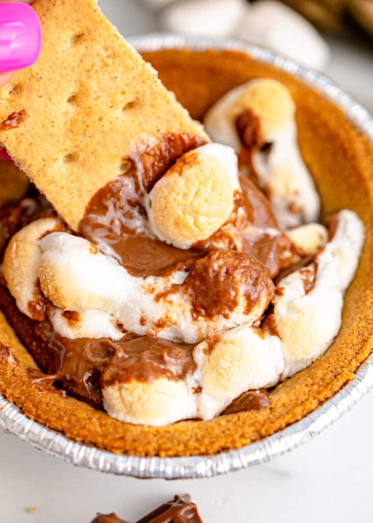 Air Fryer Mini S’mores Pies - My Air Fryer Kitchen
