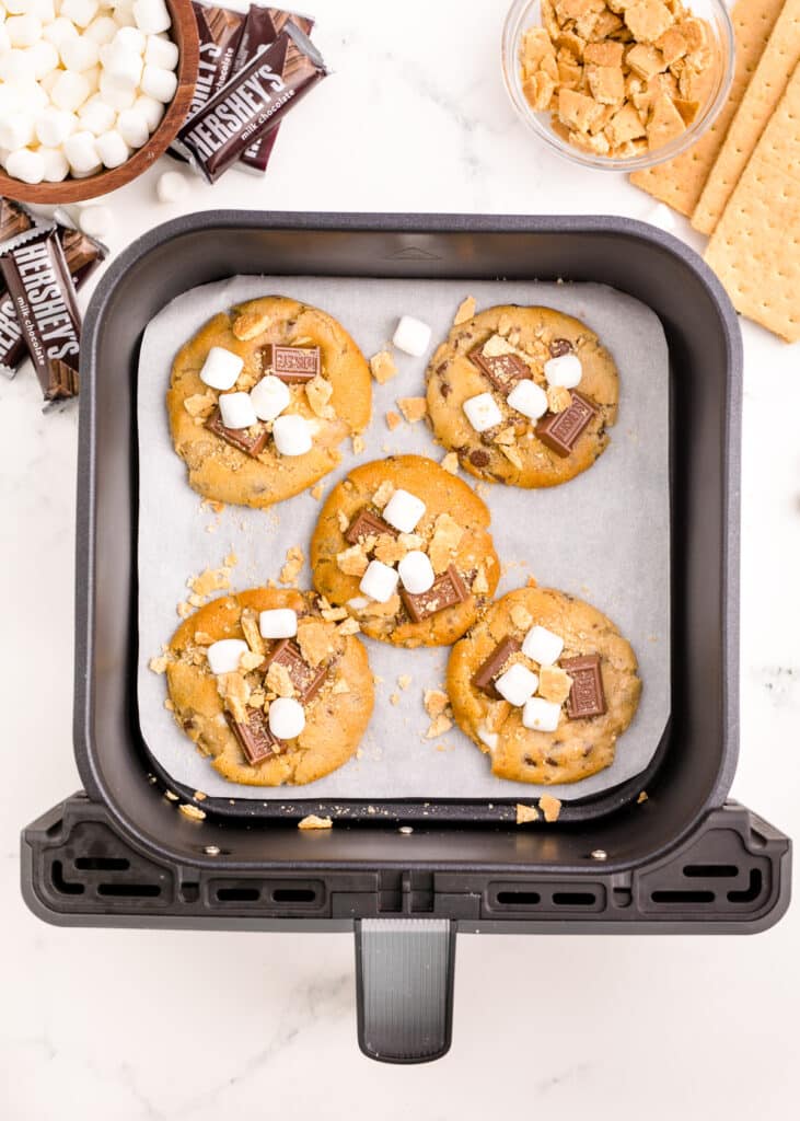 Air Fryer S'mores Cookies - My Air Fryer Kitchen